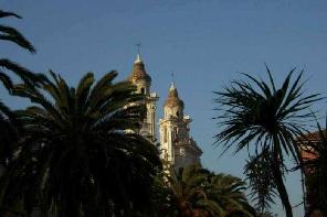 Xtrallusion photo gallery of Italy. Photos, pictures, images and photographs of the Italian Rivieras, the Italian Lakes, the Italian Alps, the Cinque Terre, the Amalfi coast and some of the most beautiful corners of Italy. Plus photos of Italian cities such as Pisa, Milan, Genoa and Rome.